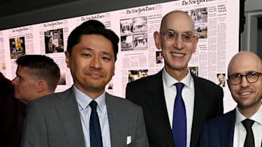 Investigativjournalist Pablo Torre (l.) initiierte die Aufdeckung des Skandals.