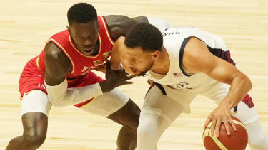 Stephen Curry of Usa and Dennis Schröder of Germany during the International Friendly basketball match between USA and Germany on 22 July 2024 at O2 Arena in London, England - Photo Laurent Lairys / DPPI
