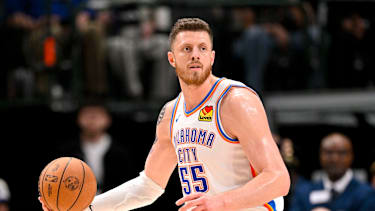 Hartenstein verbuchte ein Double-Double.