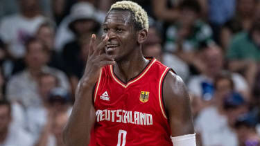 Olympische Spiele Paris 2024 Basketball Lille 30.07.2024 Vorrunde Männer Herren Brasilien (BRA) - Deutschland (GER) Isaac Bonga (Deutschland, No.00) Jubel *** Olympic Games Paris 2024 Basketball Lille 30 07 2024 Preliminary round Men Men Brazil BRA Germany GER Isaac Bonga Germany, No 00 Cheers