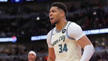 Giannis bekennt sich zu den Bucks.