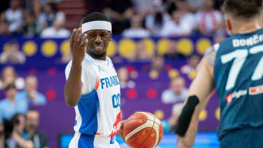 Francisco erzielte 30 Punkte. Doncic steuerte 39 für seine Slowenen hinzu.