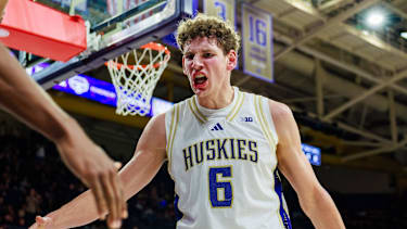 Steinbach ist Freshman bei den Washington Huskies.