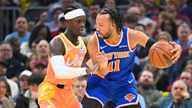 Dennis Schröder (li.) steht zum dritten Mal in seiner Karriere in den Conference Finals. Bislang gelang ihm das mit den Lakers 2023 (0-4 vs. Nuggets) und Hawks 2015 (0-4 vs. Cavs).