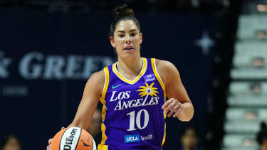 Kelsey Plum hat überragt.