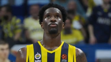 Nigel Hayes-Davis erzielte 18 Punkte im dritten Viertel.