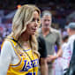 Streit um restliche Lakers-Anteile: Familiendrama um Jeanie Buss geht weiter