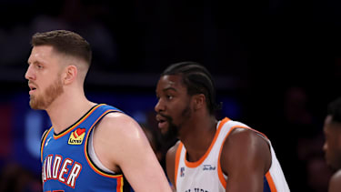 Zwei Deutsche mit ungewisser Zukunft: Isaiah Hartenstein (li.) und Ariel Hukporti (re.).