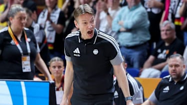 Bundestrainer Olaf Lange ärgerten die vielen Ballverluste.