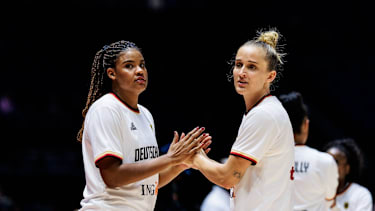 Versprechen für das DBB-Team: Nyara Sabally und Leonie Fiebich.