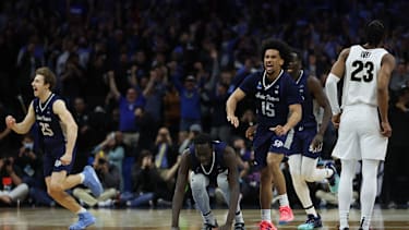 Nummer 15 Saint Peter's schlägt Nummer 3 Purdue (2022).