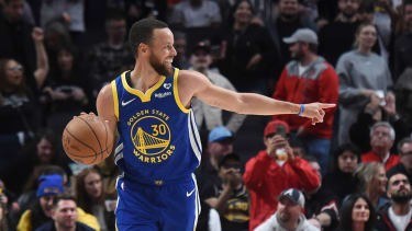 Stephen Curry beendete das Spiel mit 9 Punkten in 14 Minuten bei 2/8 Treffern.