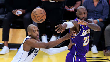 LeBron James verbuchte gegen die Dallas Mavericks ein Triple-Double.