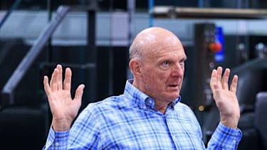 Steve Ballmer wurde von der NBA suspendiert.