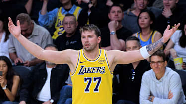Lakers liegen über der Luxusgrenze.
