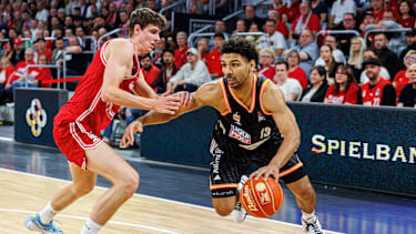 Topscorer trotz Niederlage: Mark Smith (re.) führte alle Spieler mit 29 Punkten an.
