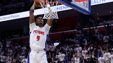 Ausar Thompson steigt zum Dunk hoch.