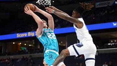 Hannes Steinbach legte gegen Memphis ein Double-Double auf.