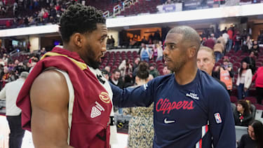 Paul (re.) spielte 21 NBA-Saisons.