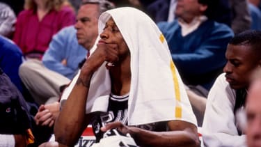 Rodman spielte zwei Saisons bei den Spurs.