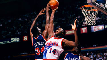 Oakley spielte zehn Jahre für die New York Knicks.