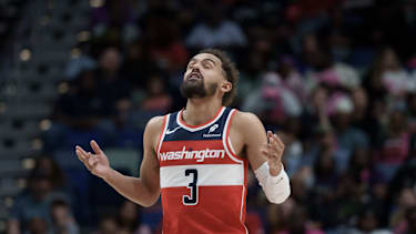 Trae Young ist auf der Point-Guard-Position gesetzt.
