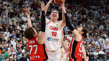 Zhang Ziyu ist angeblich 2,26 Meter groß.
