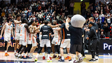 Chemnitz feiert den Einzug in die Playoffs.