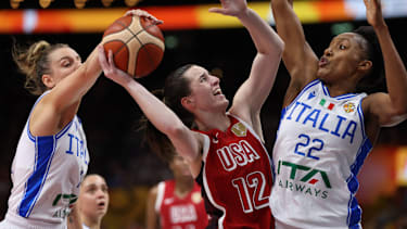 Caitlin Clark hatte gegen Italien große Probleme.