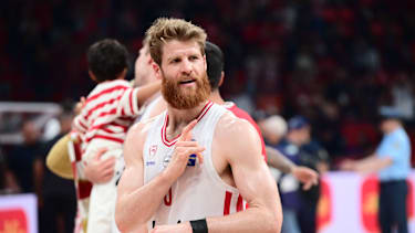 Absurde Ablösesumme: Dubai eist Walkup von Olympiakos los