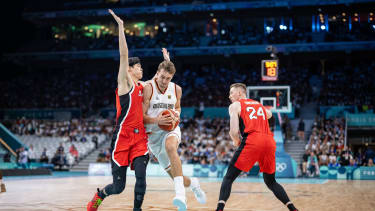 Olympische Spiele Paris 2024 Basketball Lille 27.07.2024 Vorrunde Deutschland (GER) - Japan (JPN) Franz Wagner (Deutschland, No.09) *** Olympic Games Paris 2024 Basketball Lille 27 07 2024 Preliminary round Germany GER Japan JPN Franz Wagner Germany, No 09