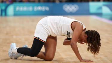 LILLE, FRANCE - JULY 29:  Nyara Sabally of Germany Verletzte sich sich schwer und musste aus dem Spiel during the Women?s Group Phase - Group C match between Team Germany and Team Belgium on day three of the Olympic Games Paris 2024 at Stade Pierre Mauroy on July 29, 2024 in Lille, France.

Olympische Sommerspiele Paris 2024
Copyright by : sampics Photographie