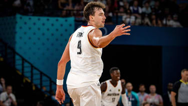 Olympische Spiele Paris 2024 Basketball Paris 06.08.2024 Viertelfinale Männer Herren Deutschland (GER) - Griechenland (GRE) Franz Wagner (Deutschland, No.09) Jubel *** Olympic Games Paris 2024 Basketball Paris 06 08 2024 Quarter-finals Men Men Germany GER Greece GRE Franz Wagner Germany, No 09 Cheers