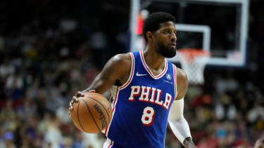 Paul George unterschrieb einen Vierjahresvertrag bei den Philadelphia 76ers.