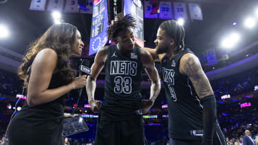 Nic Claxton verwandelte den Buzzerbeater in Philadelphia.
