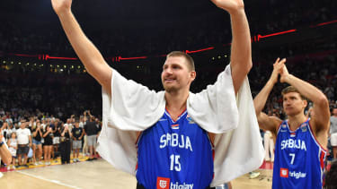 Nikola Jokic führt das Angebot der Serben an.