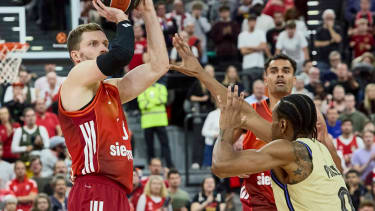 Andreas Obst vergab den möglichen Gamewinner.