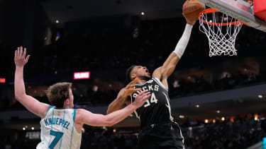 Giannis Antetokounmpo gewann das Duell mit Kon Knueppel knapp.