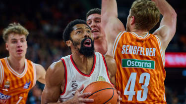 Spencer Dinwiddie führte alle Spieler mit 22 Punkten an.
