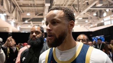 Stephen Curry ist begeistert von Kon Knueppel.