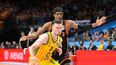 Hermannsson legte ein Double-Double auf.