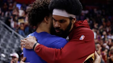 Cade Cunningham und Jarrett Allen