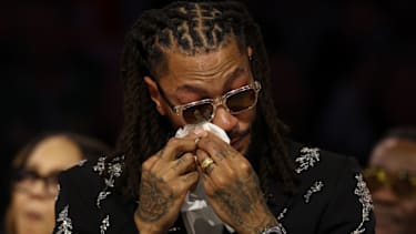 Derrick Rose wurde während der Zeremonie emotional.